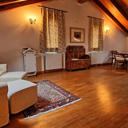 Villa Lake Montorfano